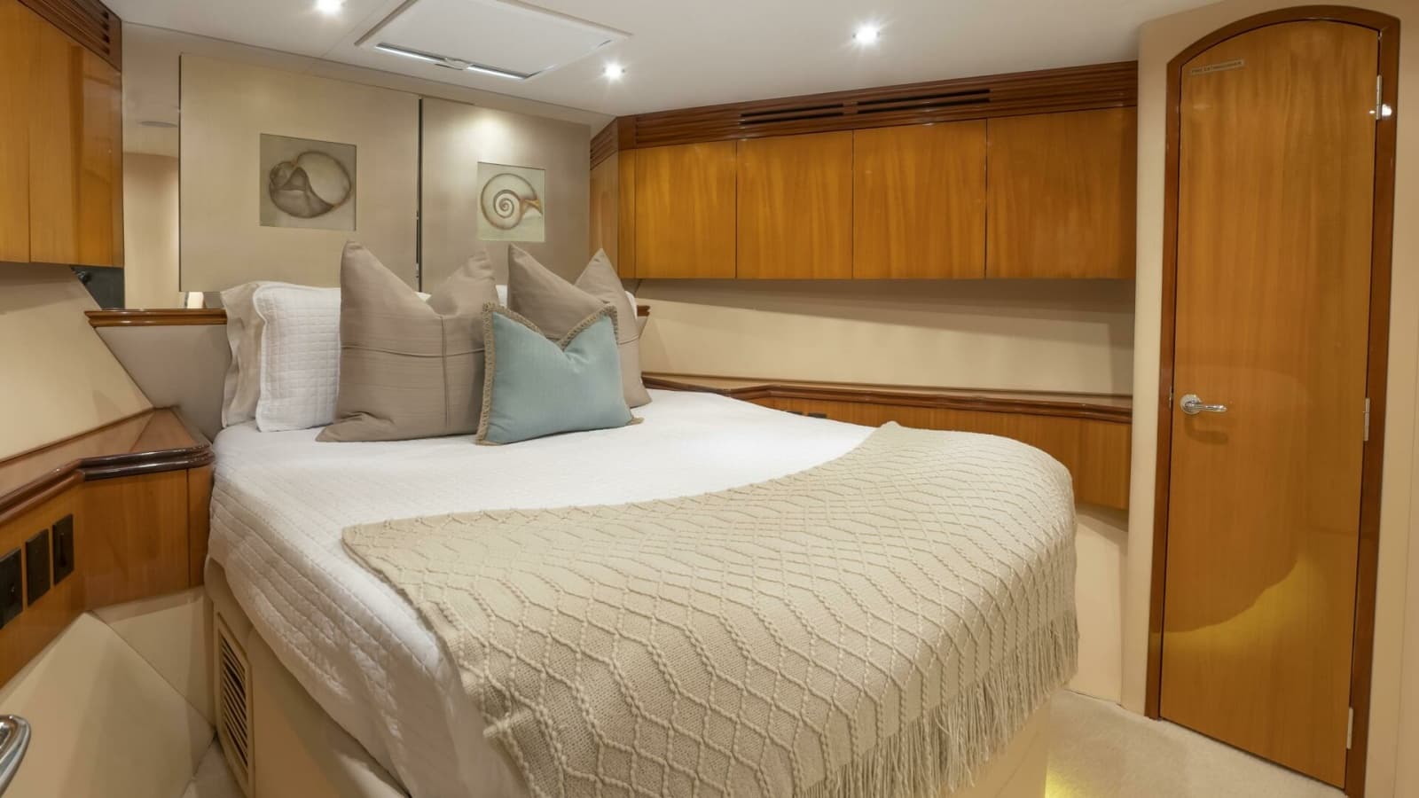 2007 Hatteras 80 - Photo 57