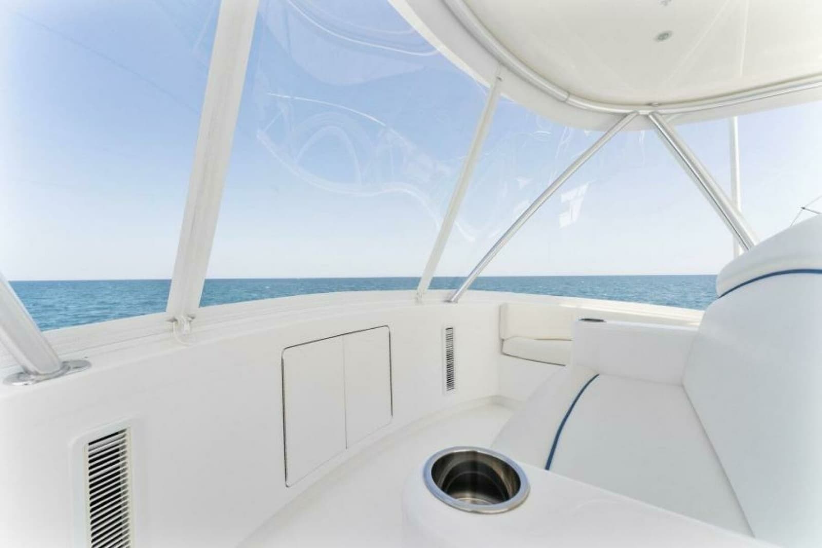2021 Viking 54 Convertible - Photo 37