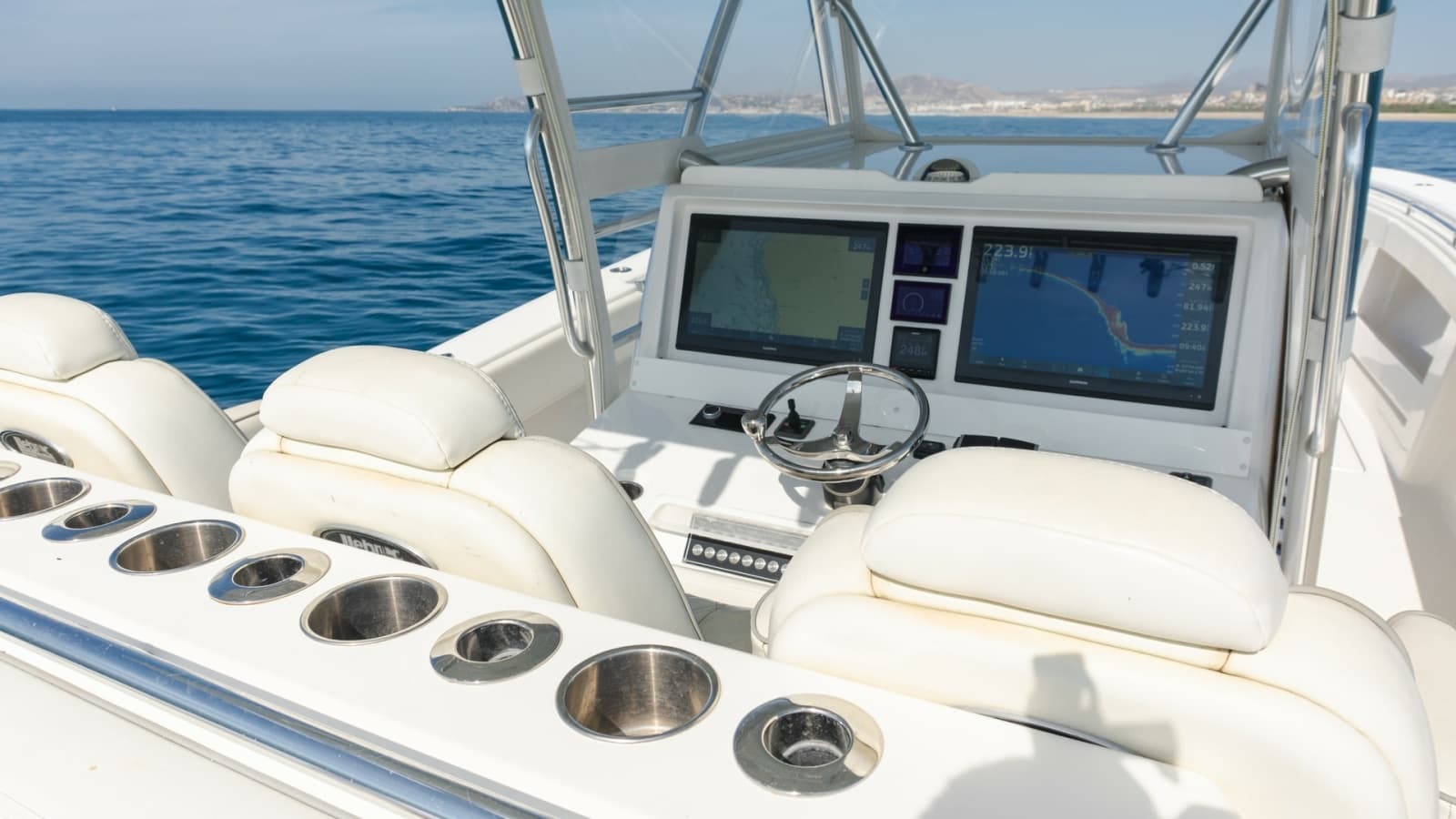 2021 Invincible 42 Center Console - Photo 15