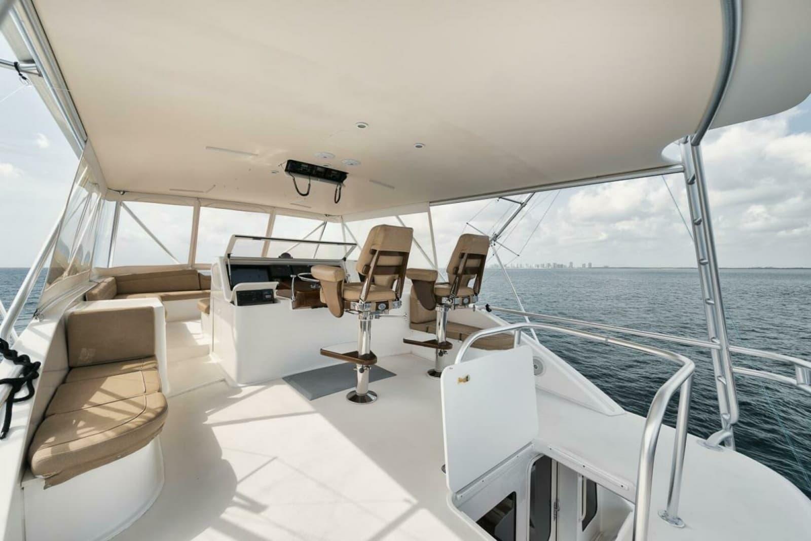 2005 Ocean 73 Super Sport - Photo 19