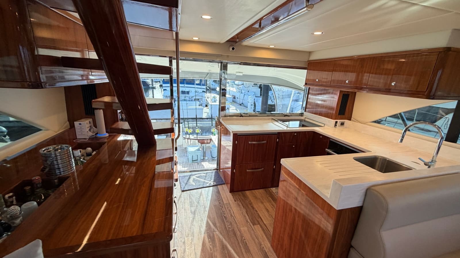 2021 Riviera 57 Enclosed Bridge - Photo 10