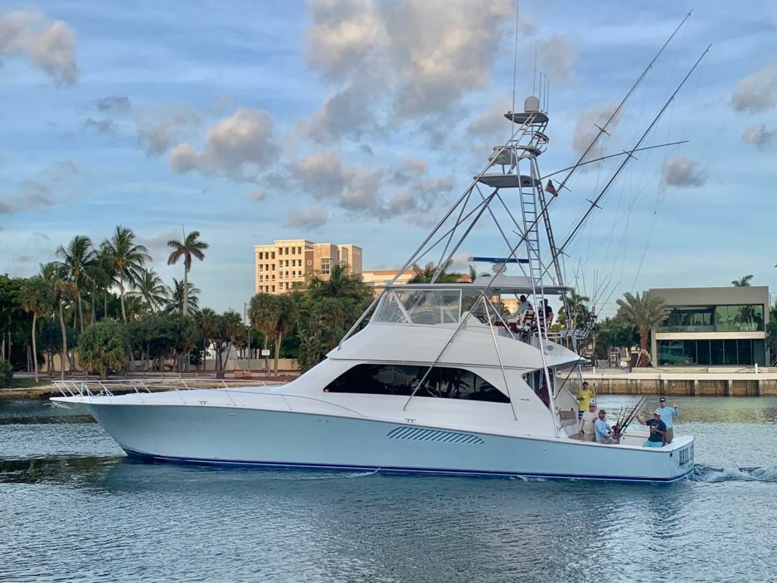 2005 Viking 74 Convertible - Photo 1