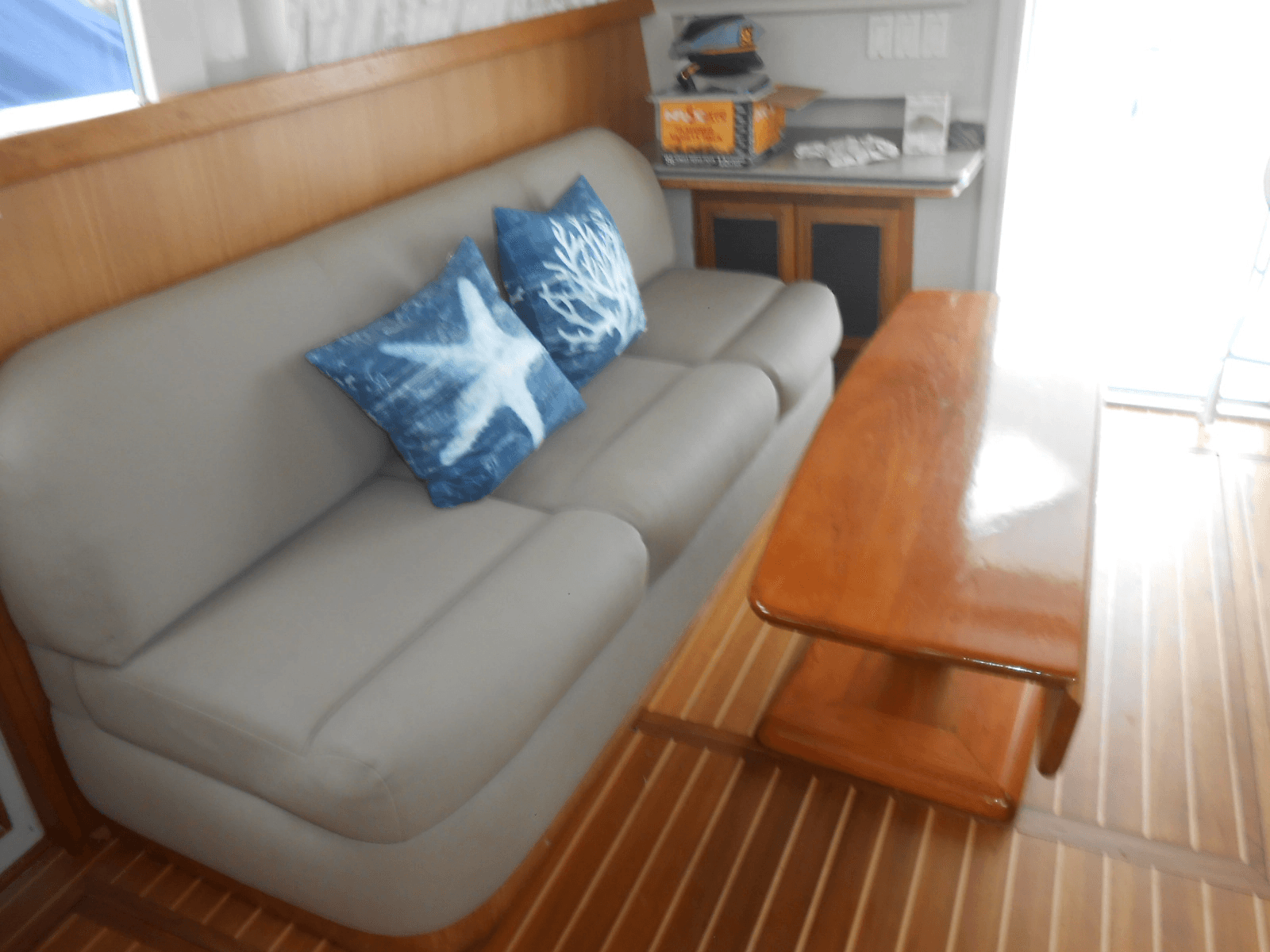 1997 Mainship 350 - Photo 6