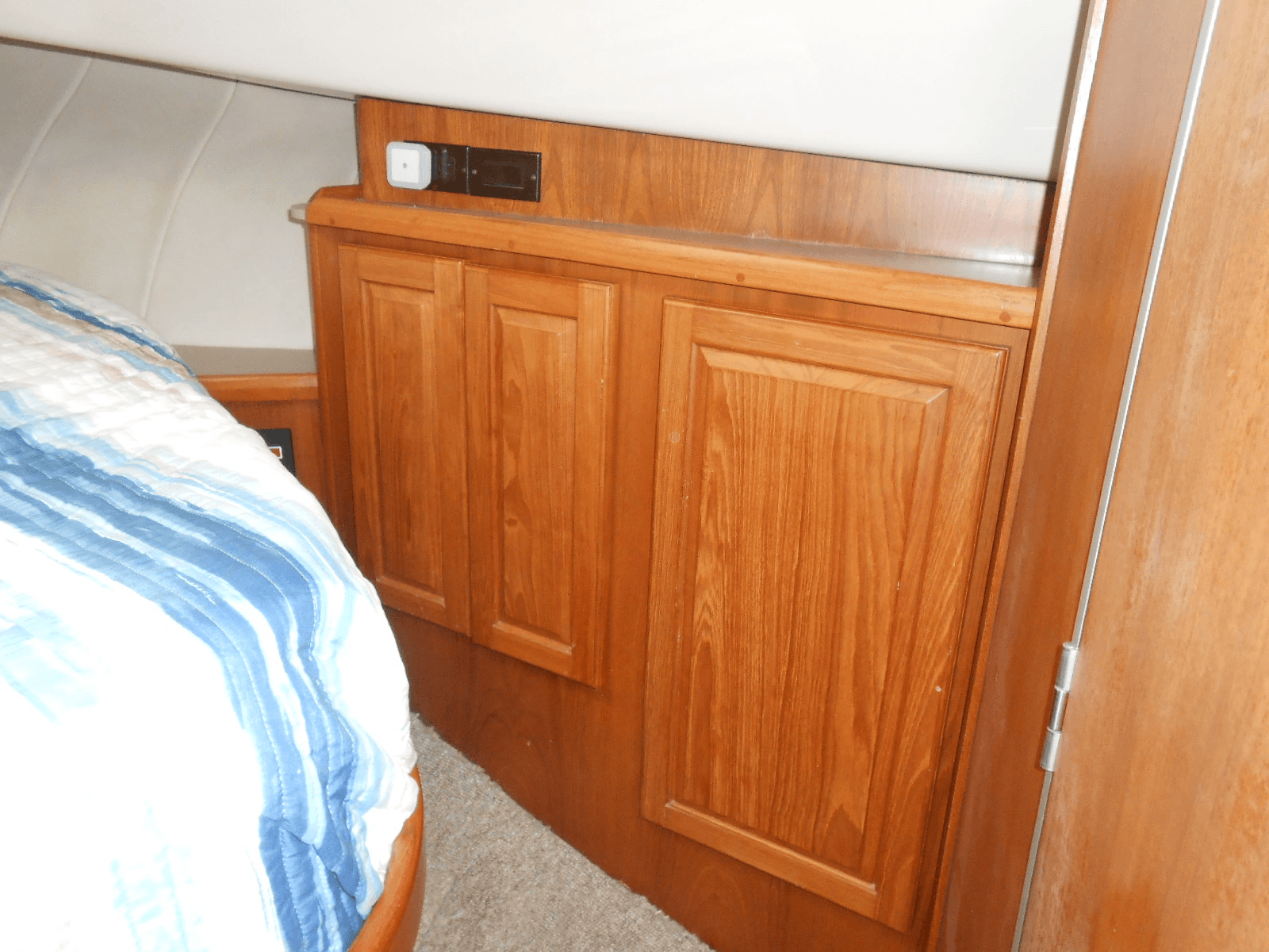1997 Mainship 350 - Photo 12