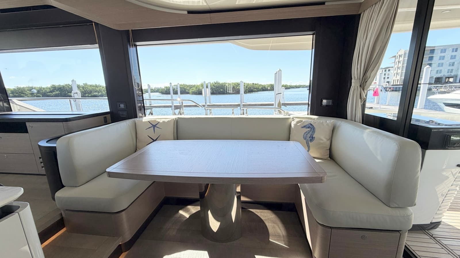 2026 Absolute Navetta 58 - Photo 10