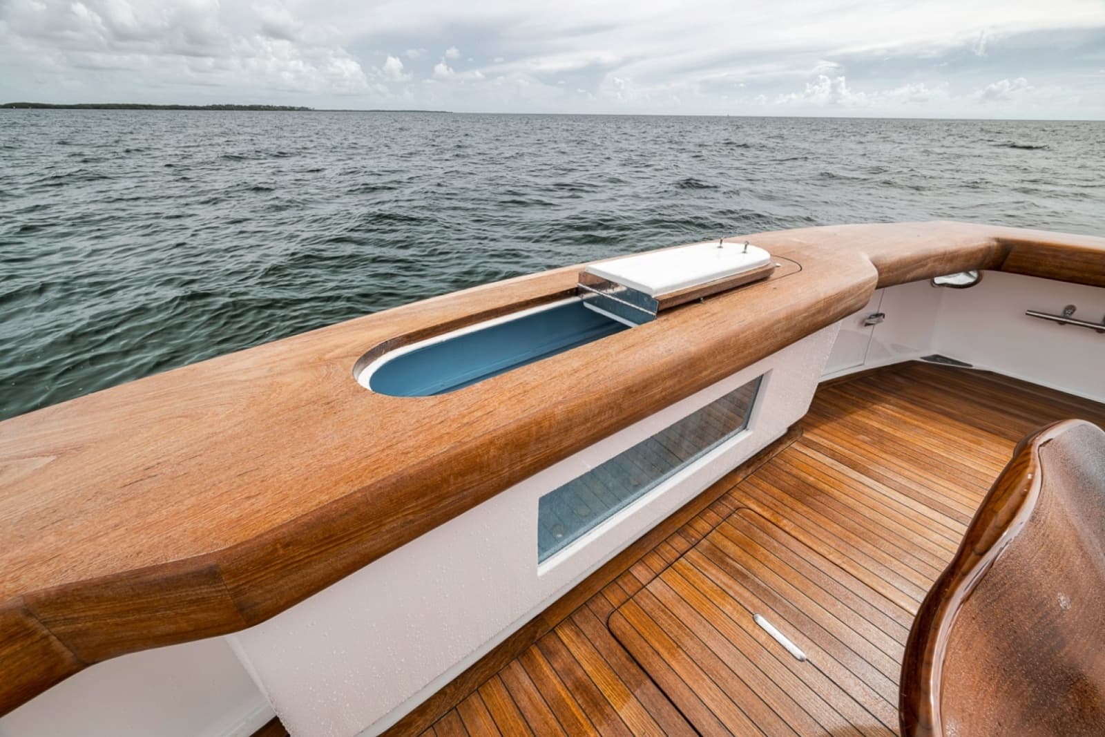 2021 Weaver 75 Convertible - Photo 11
