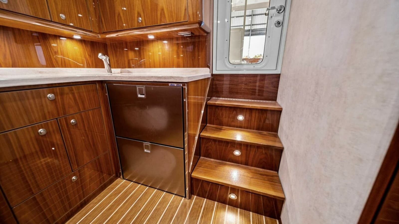 2021 Viking 46 Billfish - Photo 113