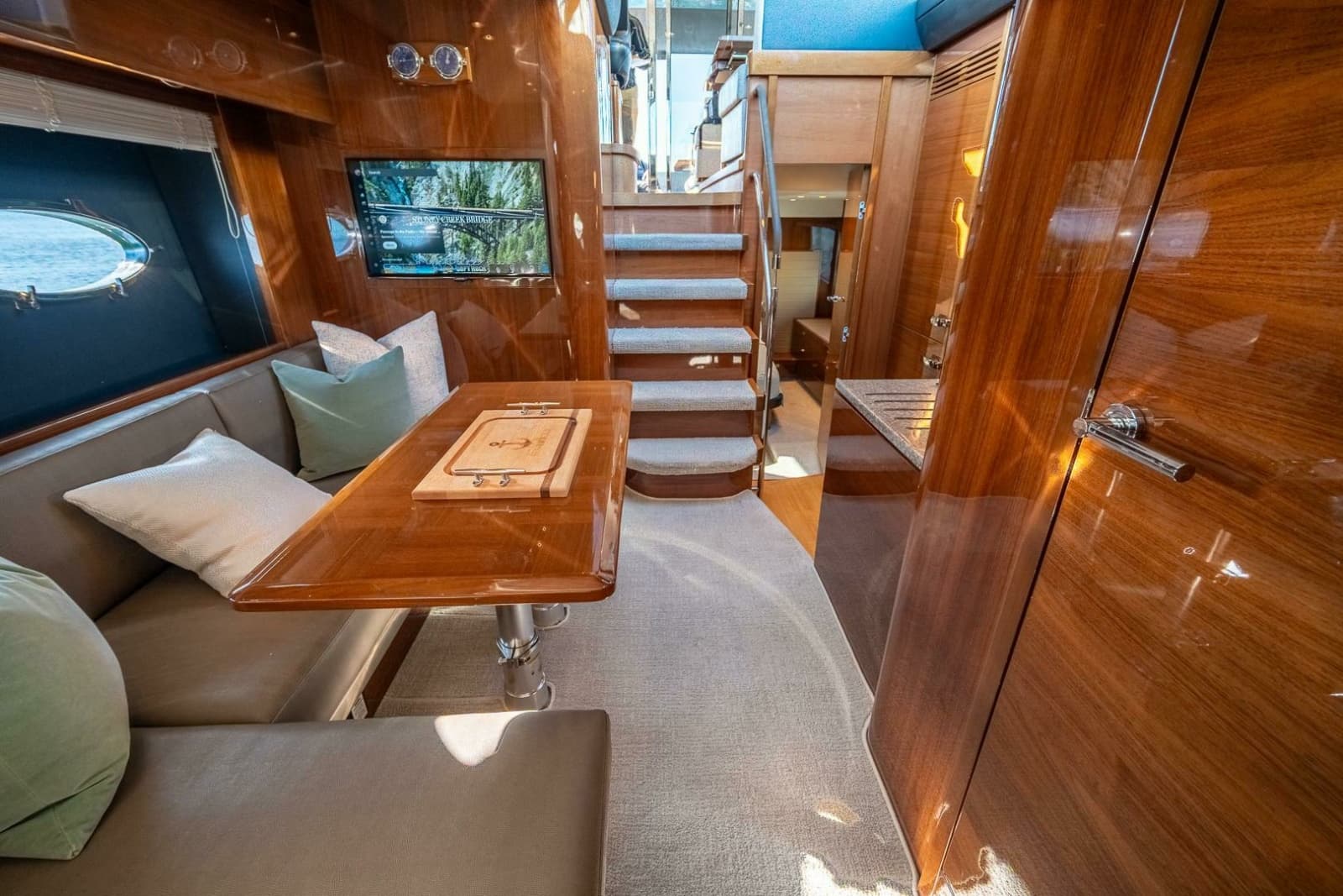 2016 Princess V48 - Photo 25