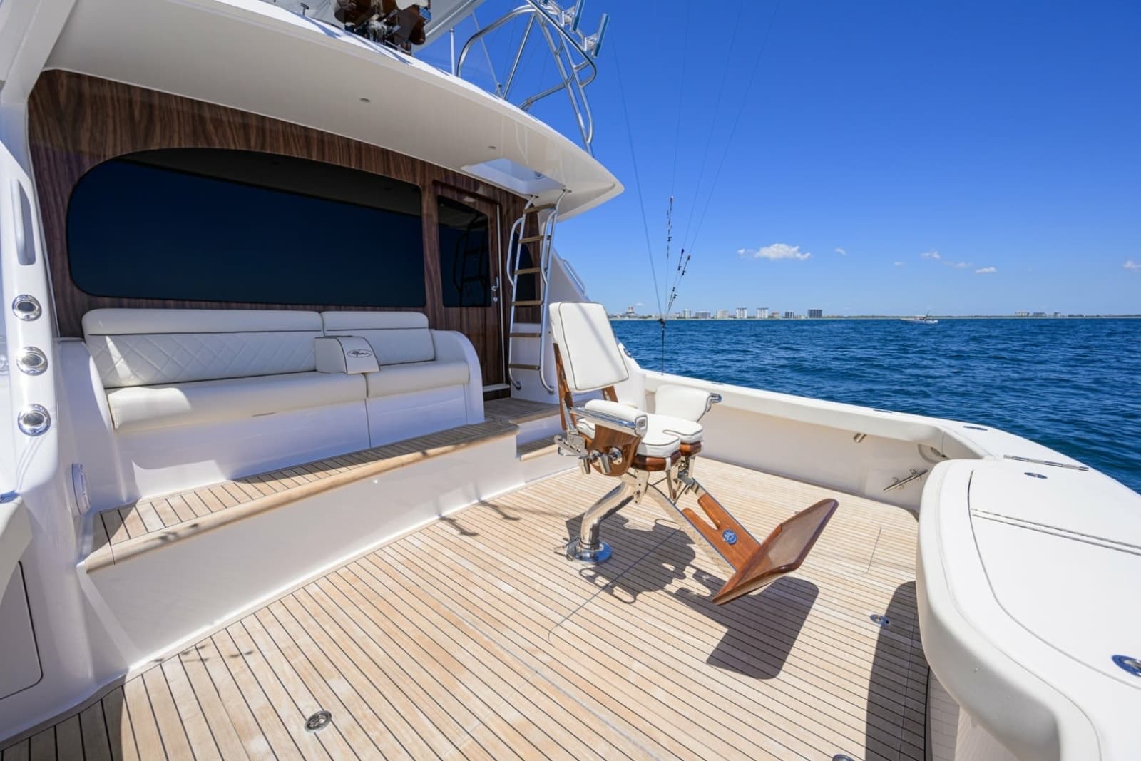 2024 Viking 54 Convertible - Photo 42