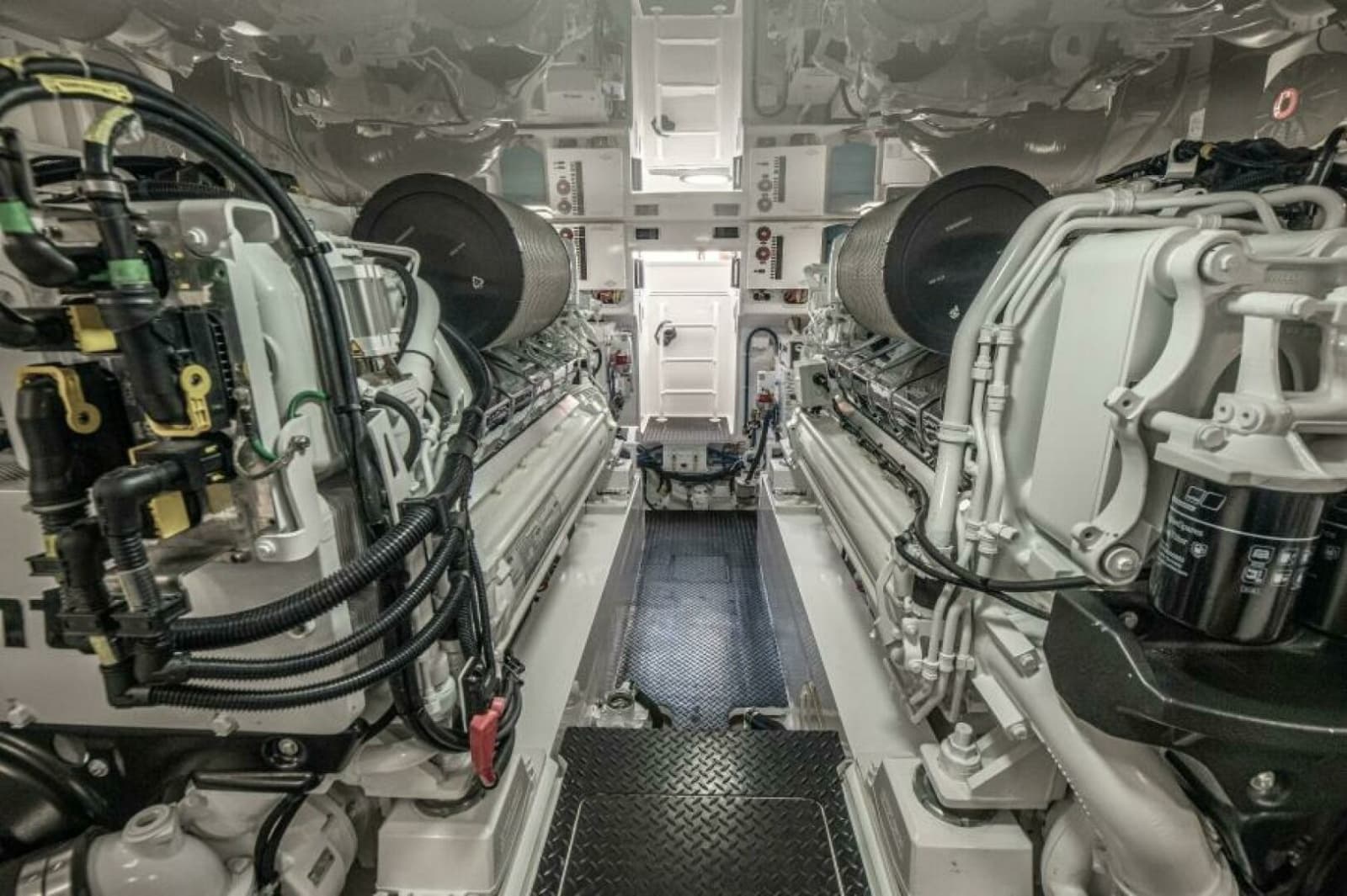 2023 Viking 64 Convertible - Photo 56