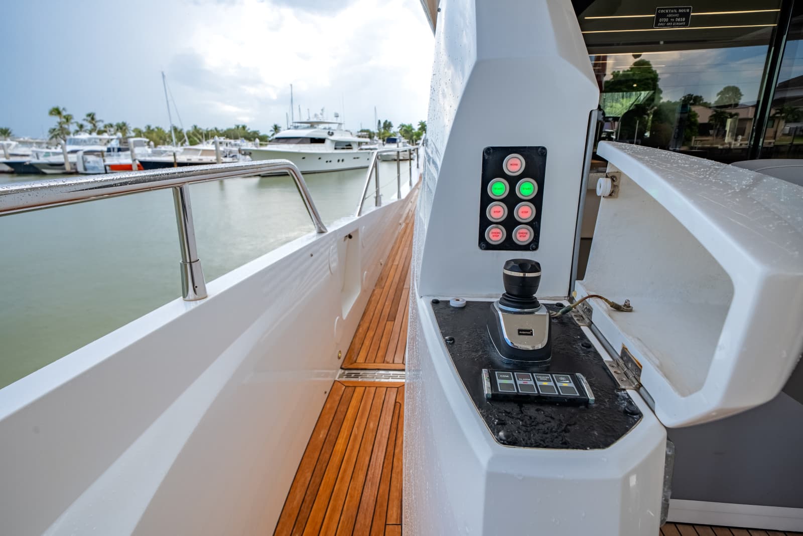 2019 Sunseeker 76 Flybridge - Photo 41