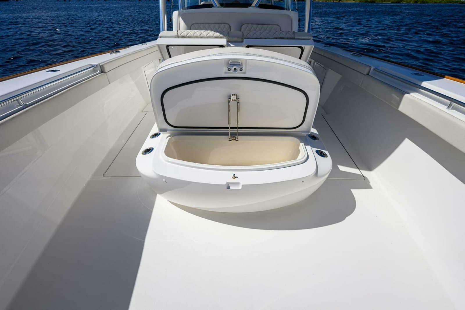 2022 Valhalla Boatworks V-41 - Photo 14