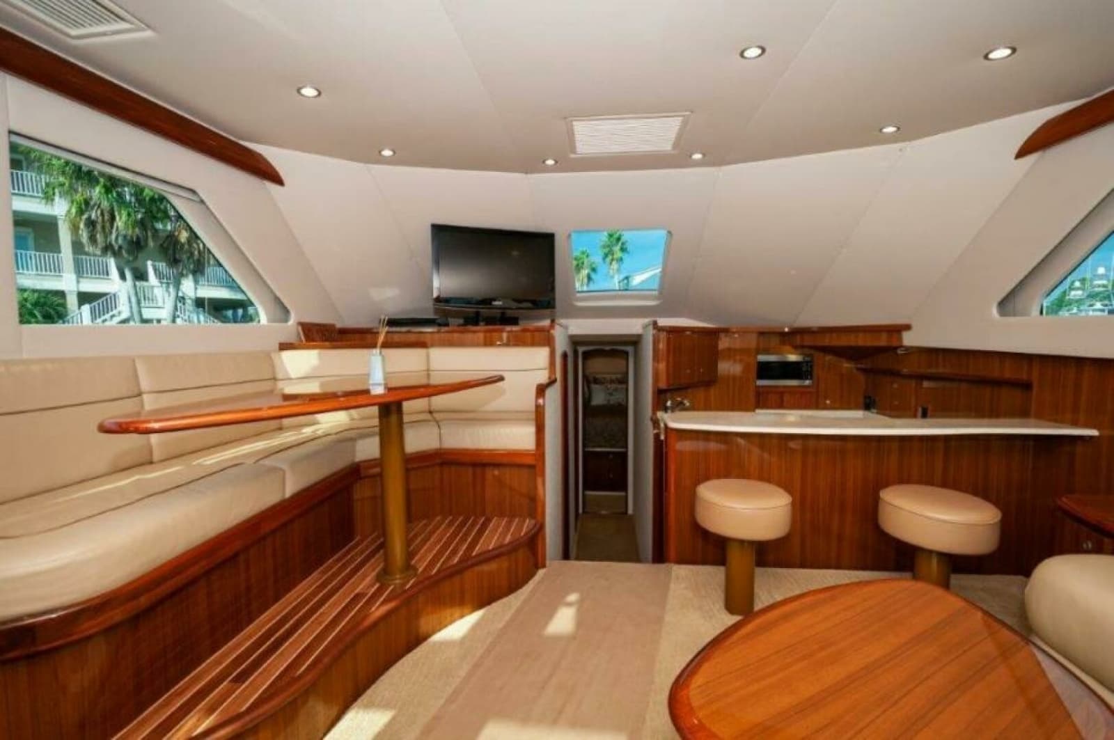 2012 Viking 42 Convertible - Photo 8