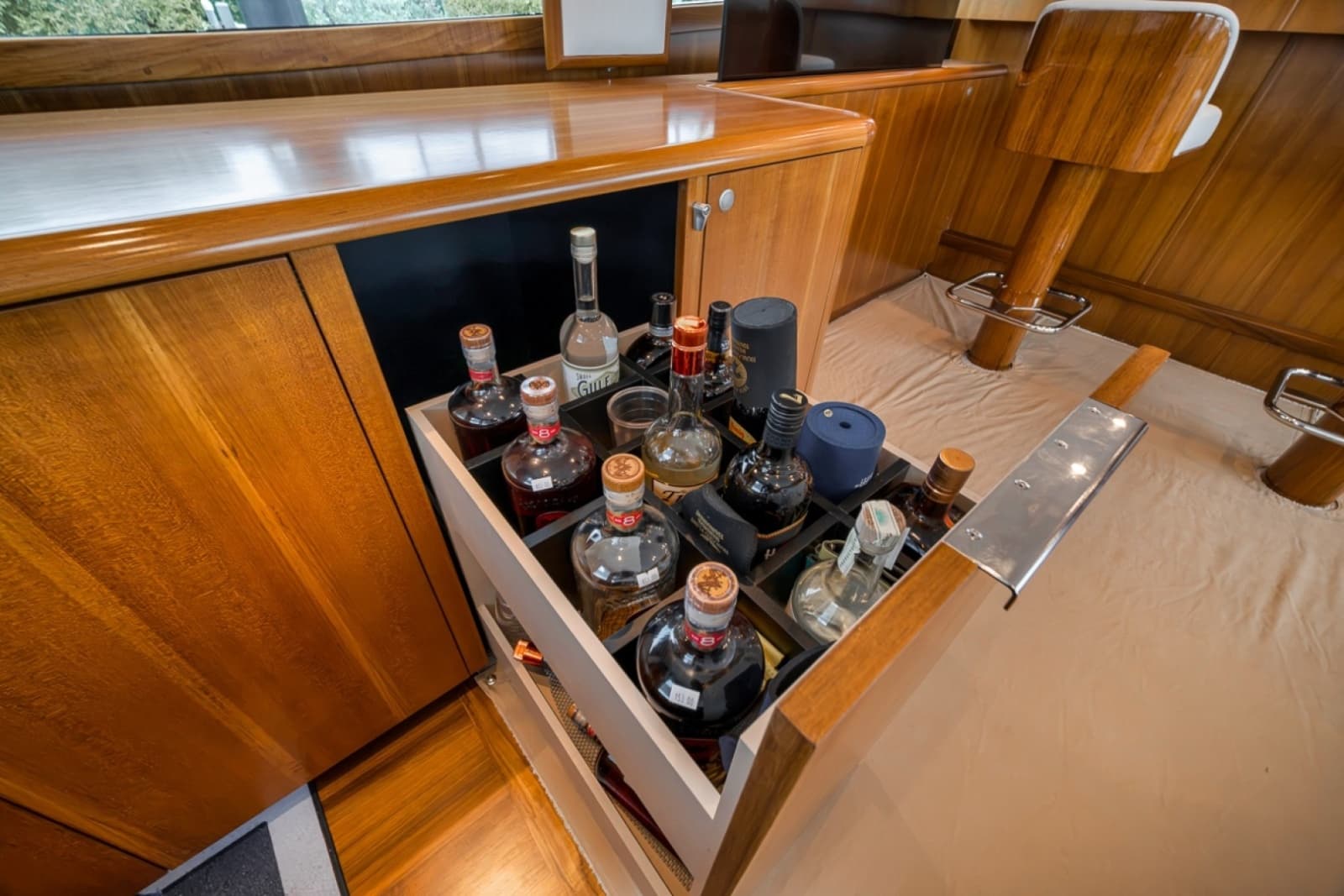 2021 Weaver 75 Convertible - Photo 25