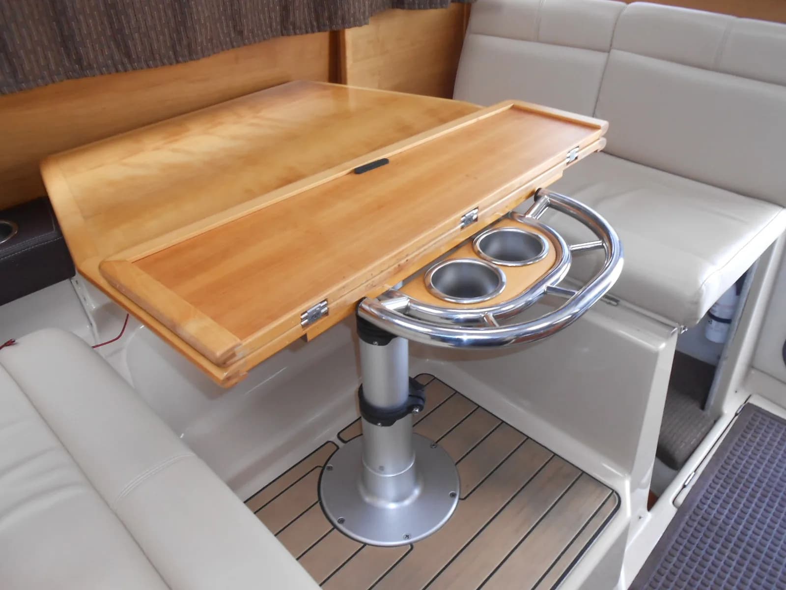 2013 Cutwater C-28 - Photo 7