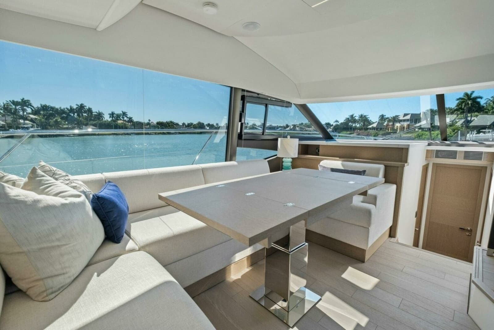 2022 Prestige 520 Flybridge - Photo 25