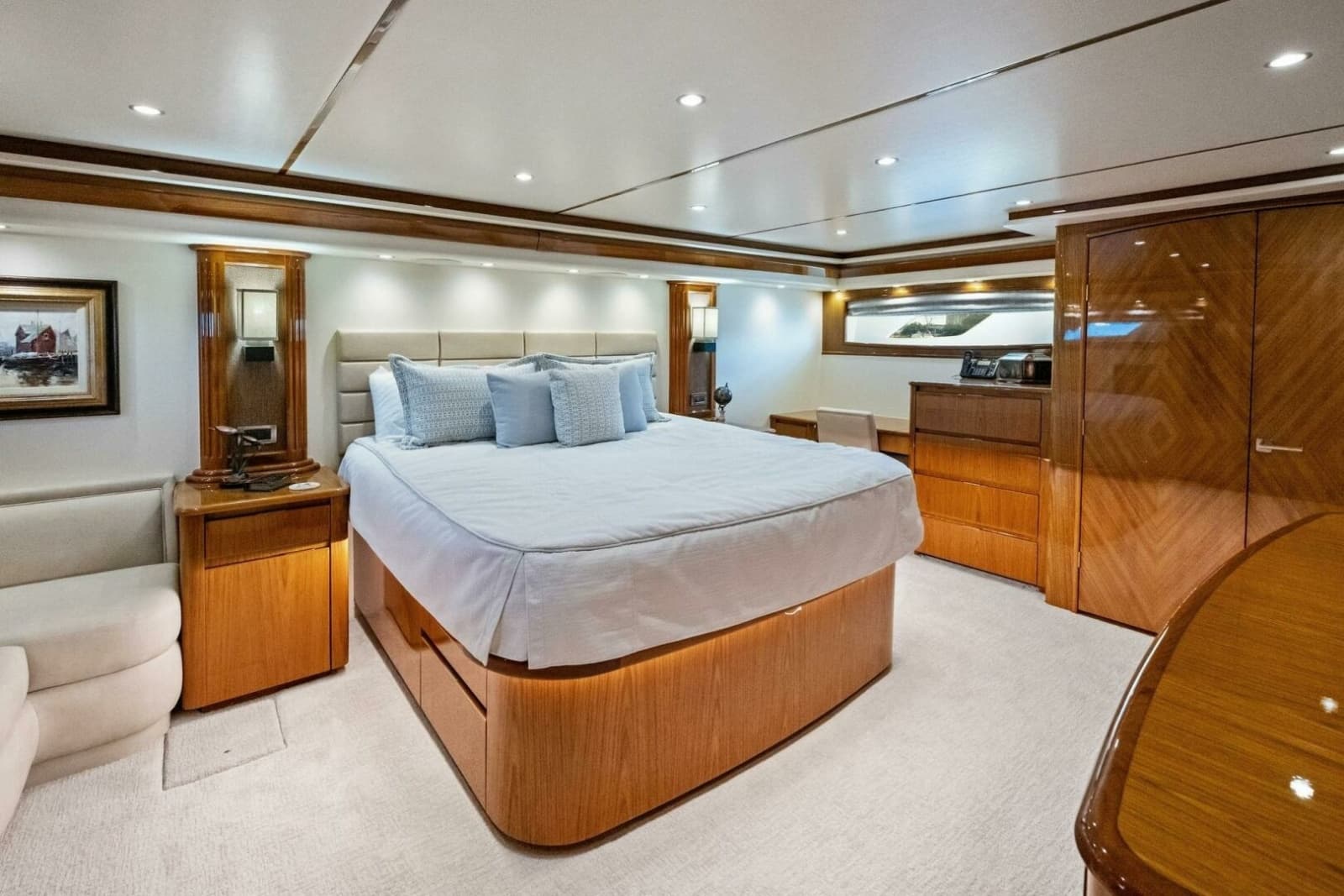 2012 Viking 82 Convertible - Photo 41
