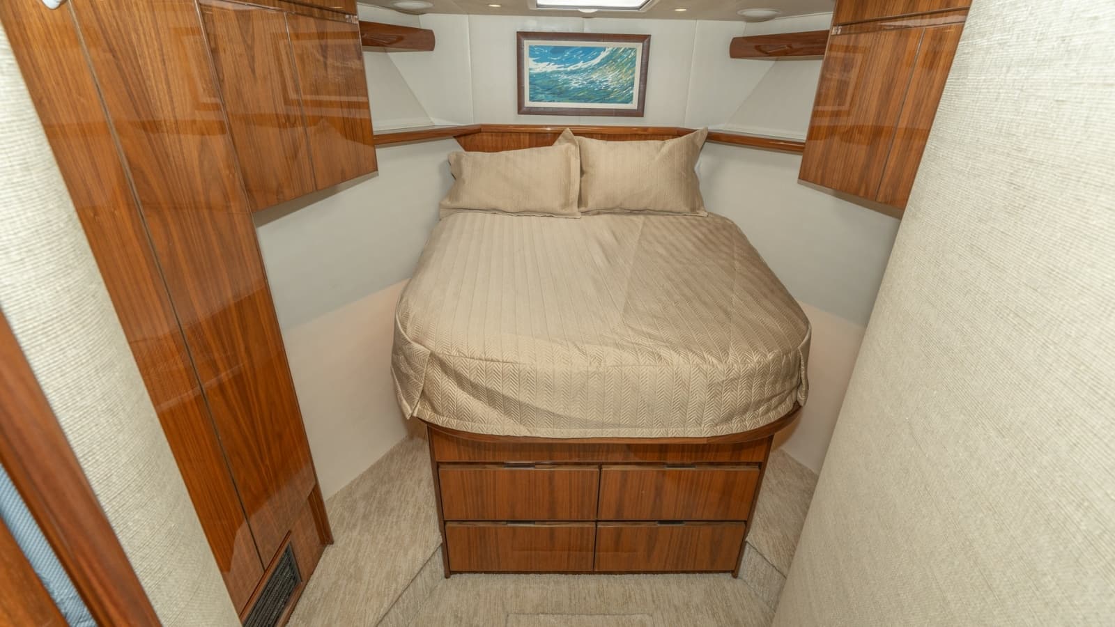 2017 Viking 55 Convertible - Photo 19