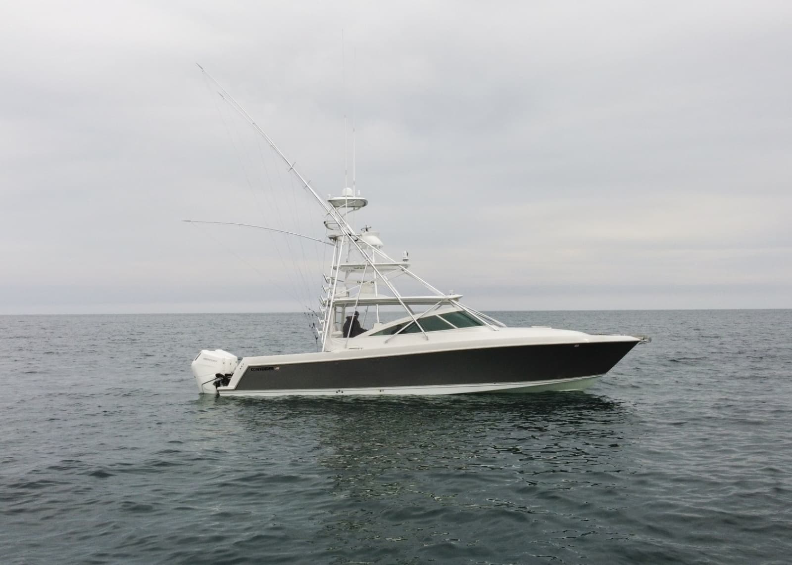 2011 Contender 40 Express - Photo 33
