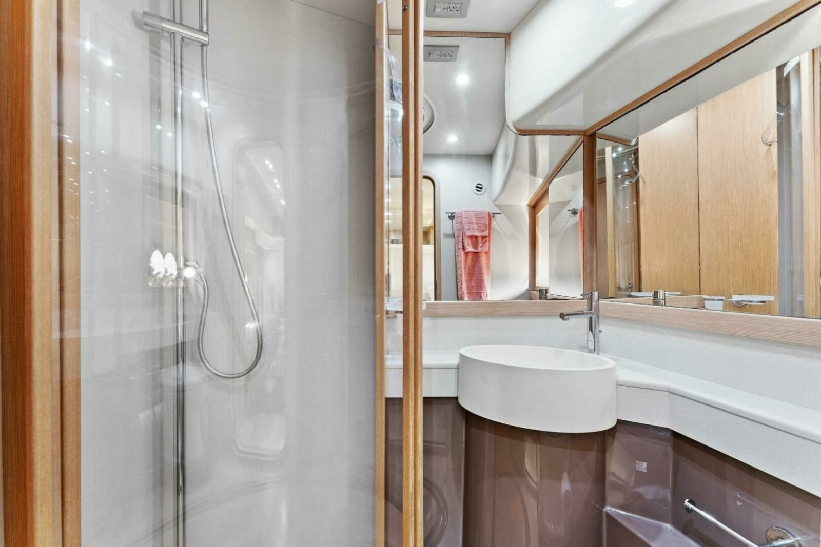 2013 Ferretti Yachts 620 - Photo 40