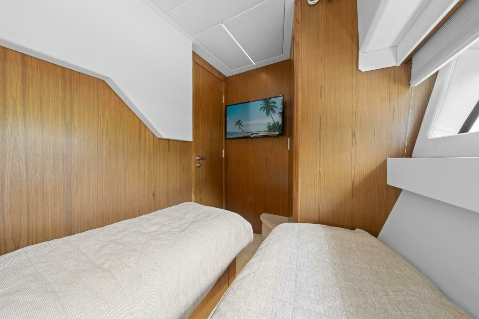 2023 Tiara Yachts EX 60 - Photo 78