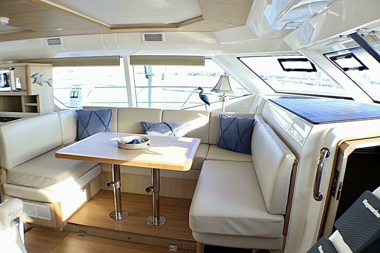 2018 Aquila 44 Yacht - Photo 23