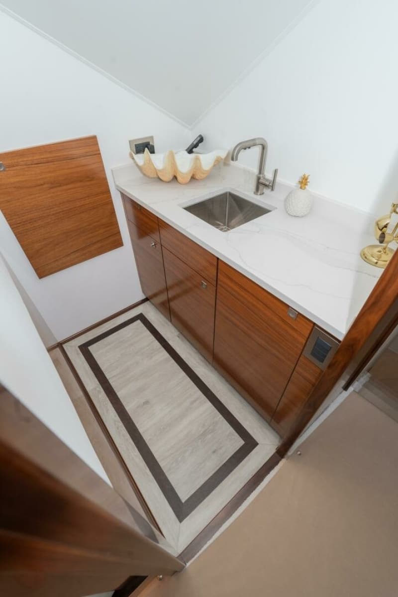 2025 Viking 90C - Photo 60