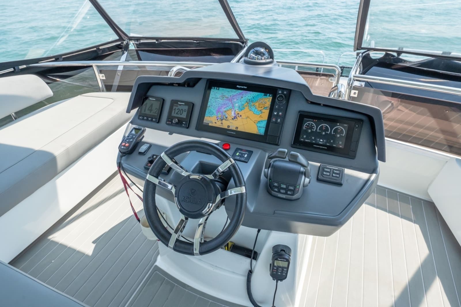 2021 Aquila 44 Yacht - Photo 2