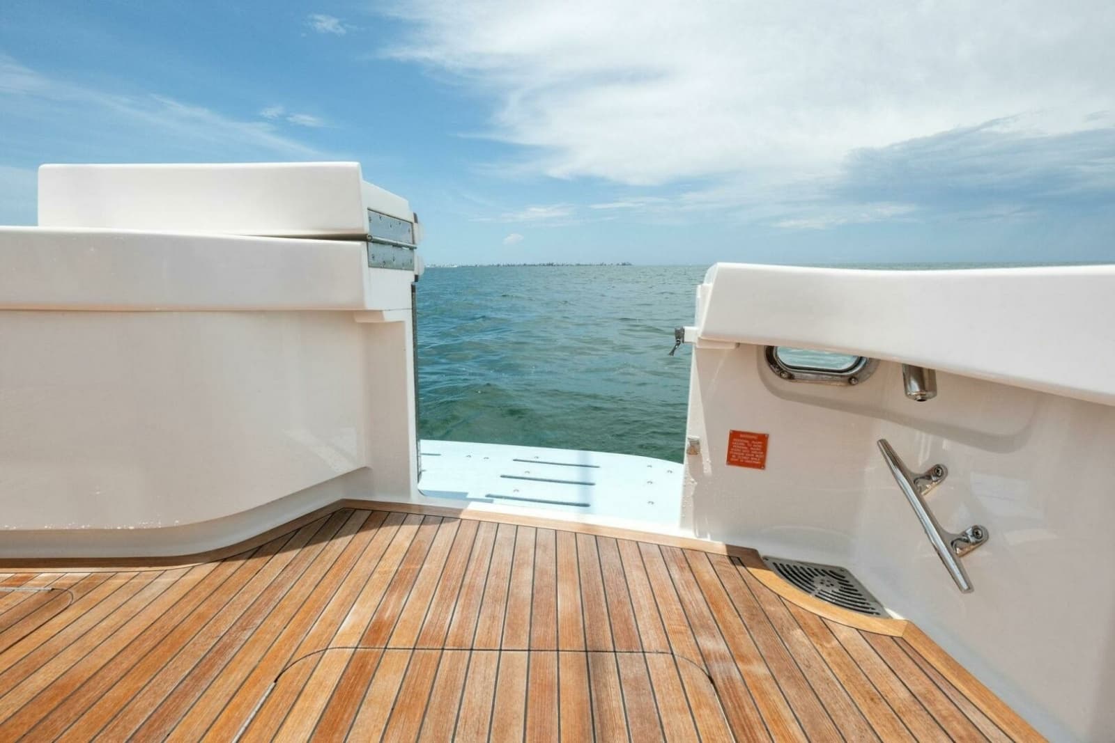 2015 Viking 52 OPEN - Photo 29