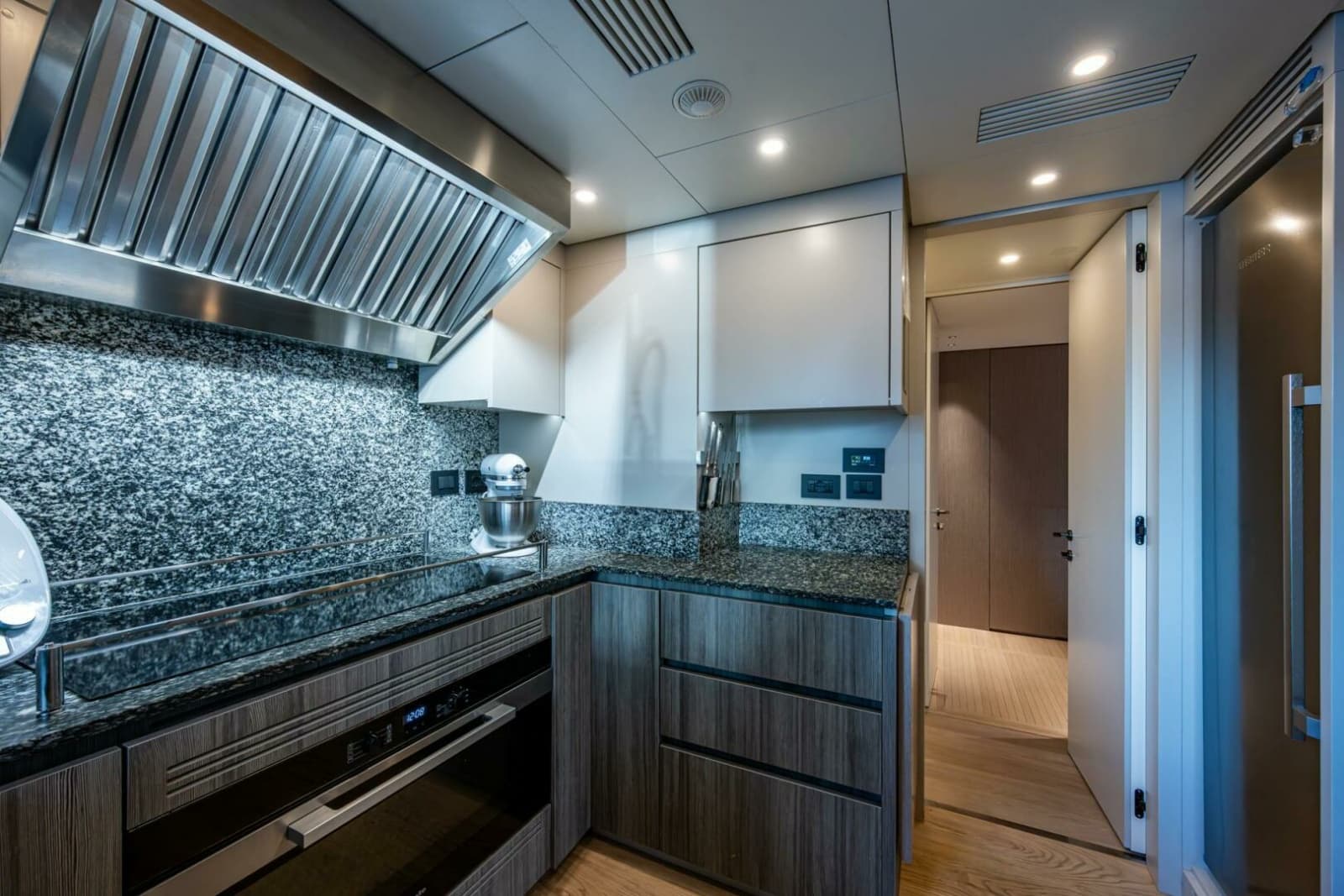 2023 Benetti 34M OASIS - Photo 40