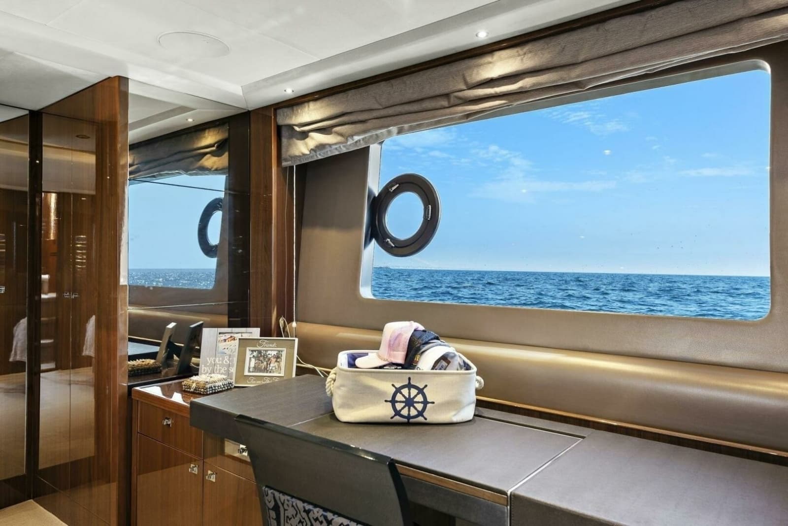 2015 Princess 72 Motoryacht - Photo 30