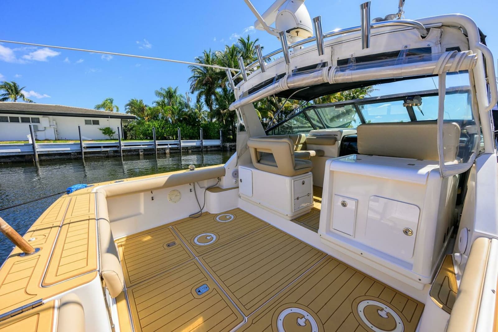 2002 Tiara Yachts 3100 LE - Photo 22