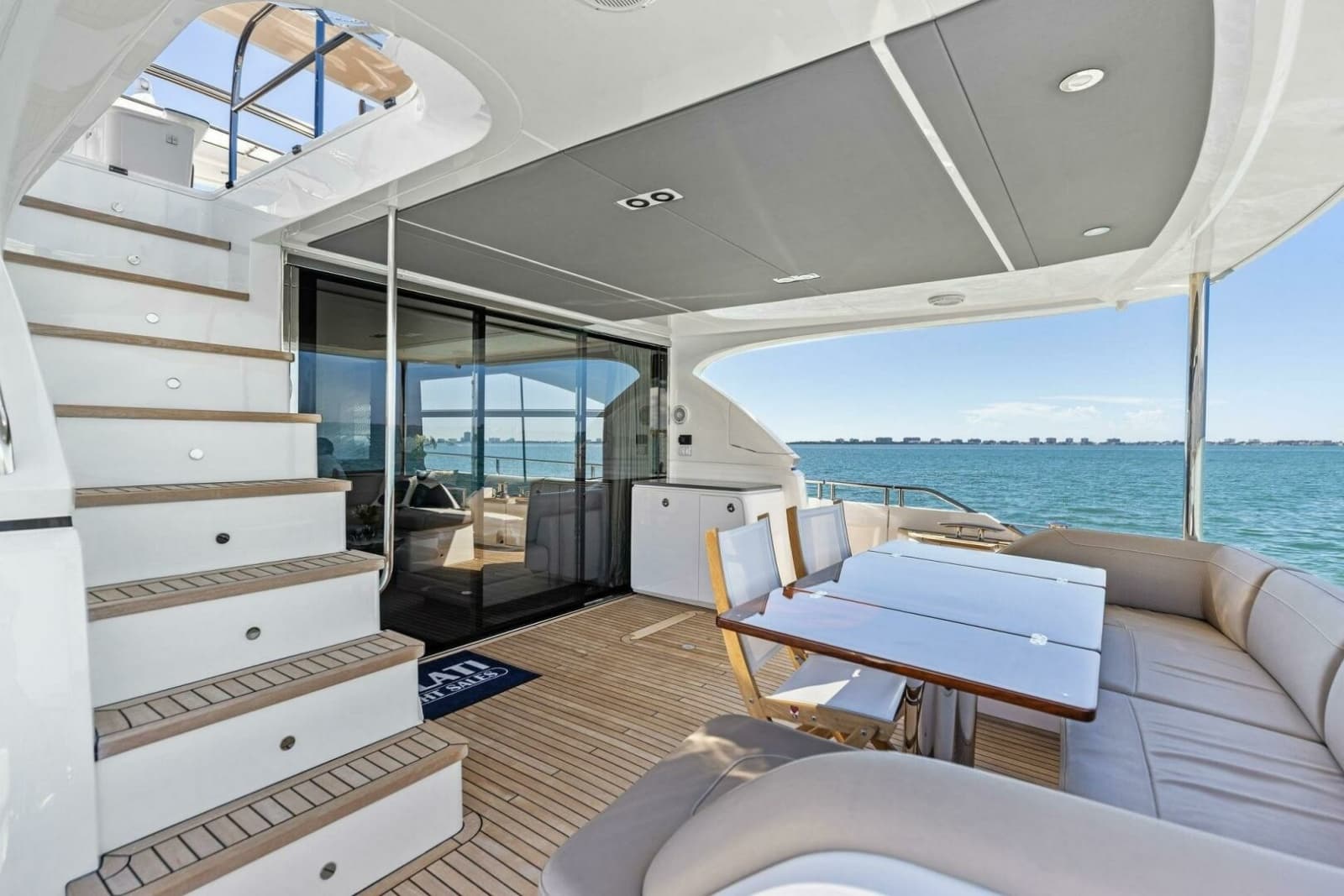 2018 Princess Y75 Motor Yacht - Photo 105