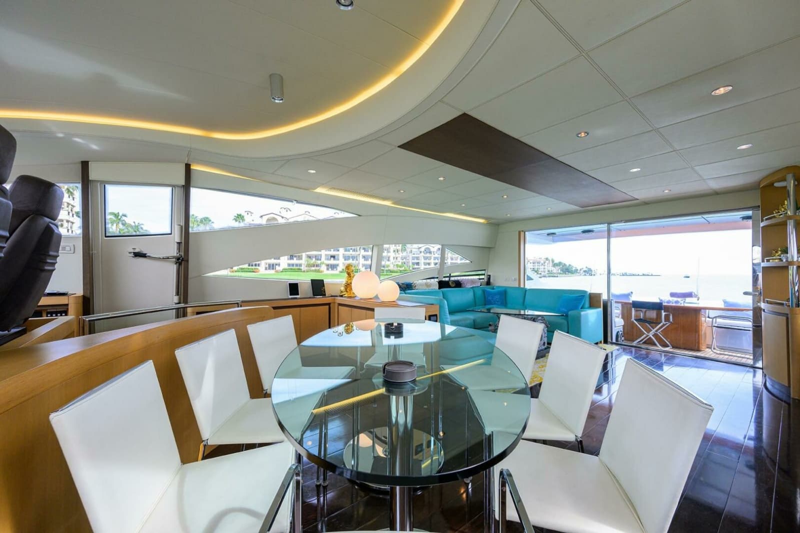 2009 Pershing 90 Express - Photo 13