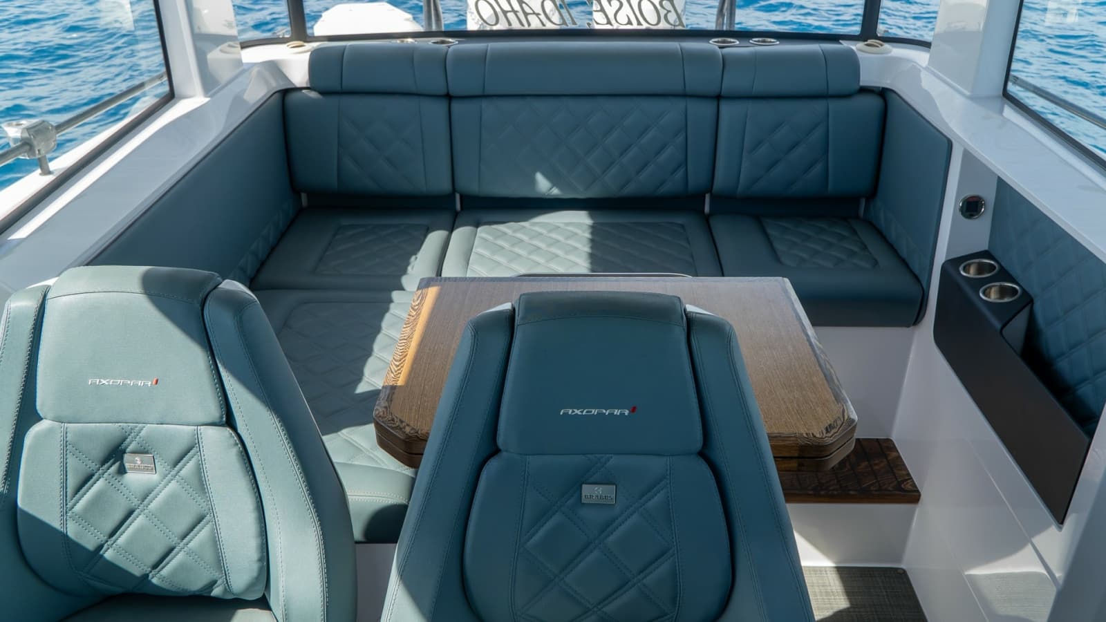 2022 Axopar 37 Brabus - Photo 22