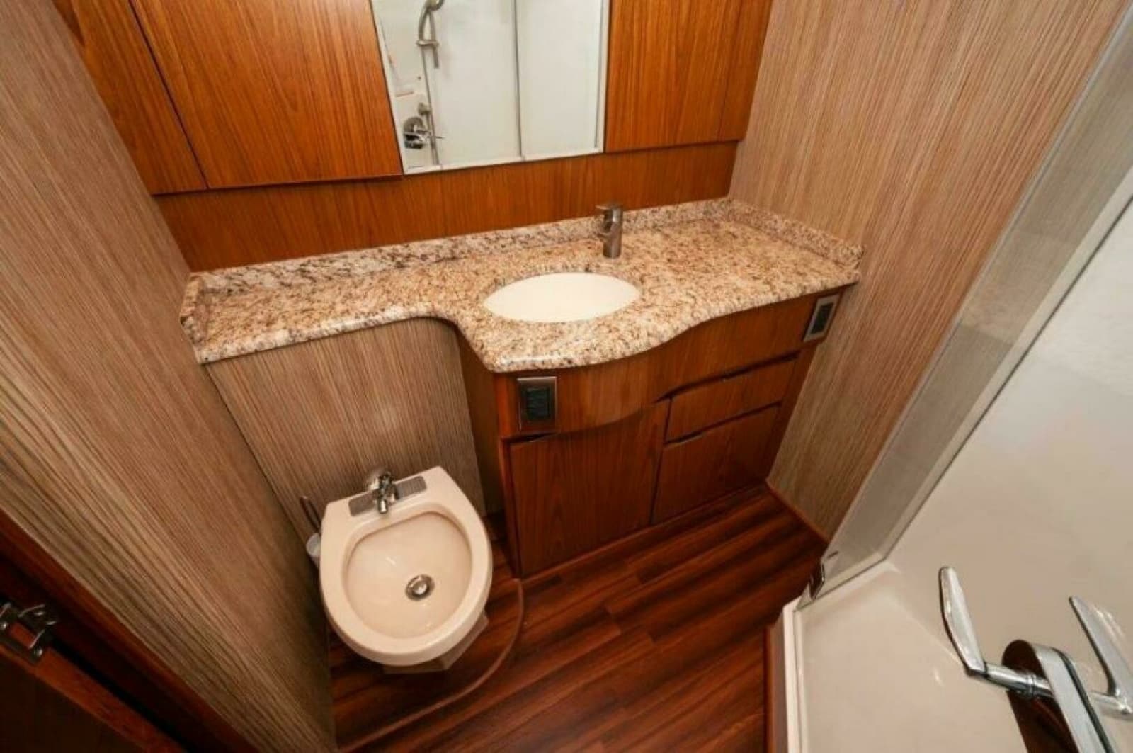 2012 Viking 76 Enclosed Sky Bridge - Photo 27