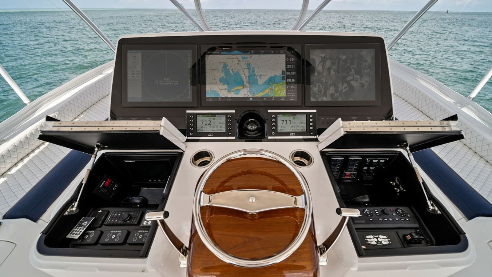 2024 Viking 64 Convertible - Photo 65