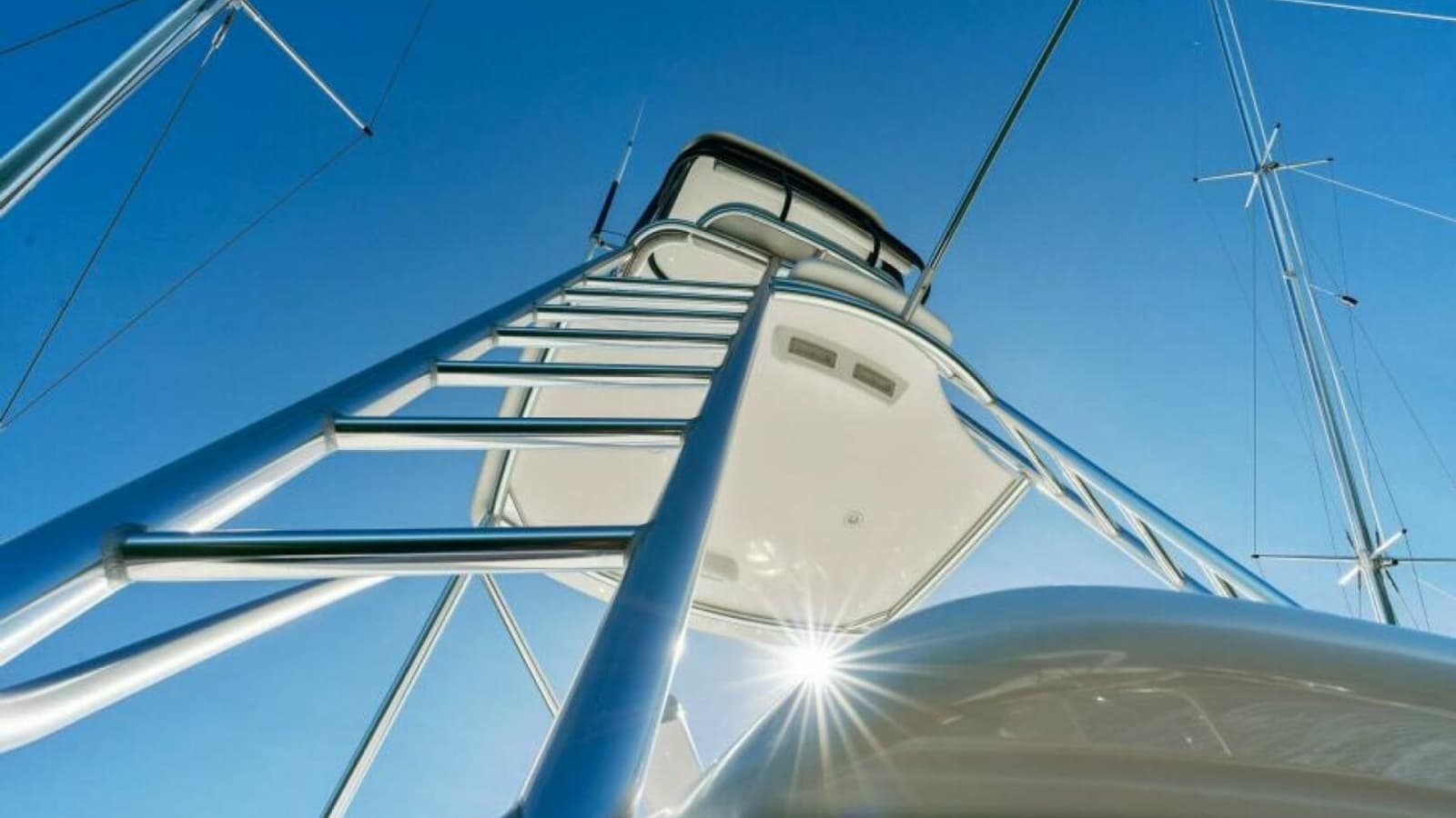 2013 Viking 55 Convertible - Photo 45