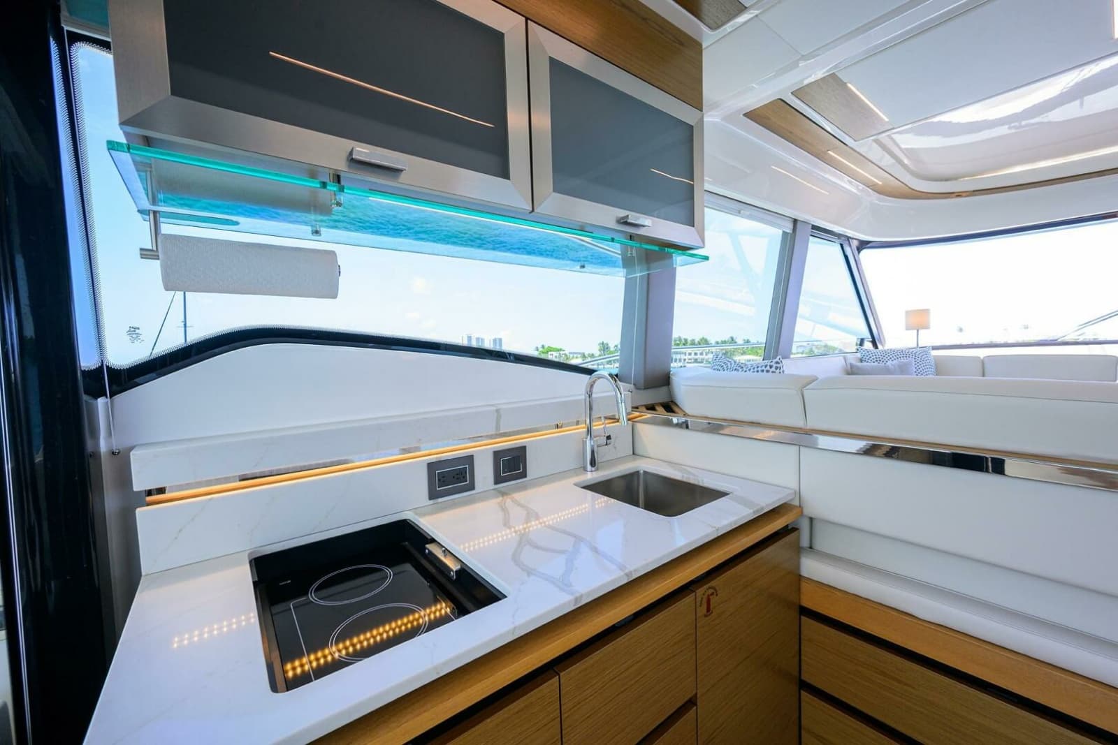 2023 Tiara Yachts C49 - Photo 16