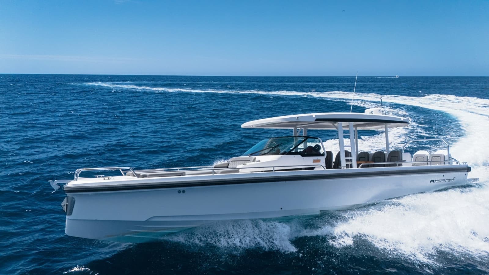 2020 Axopar 37 Sun Top - Photo 52