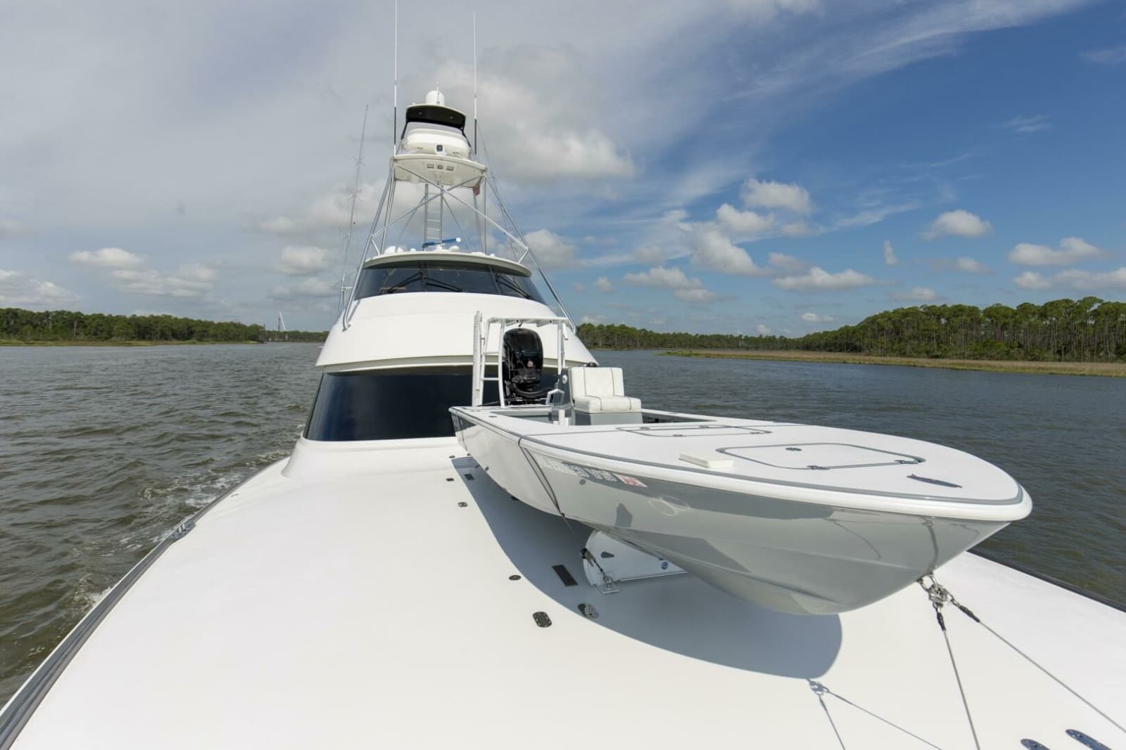 2016 Viking 92 Enclosed Bridge - Photo 83