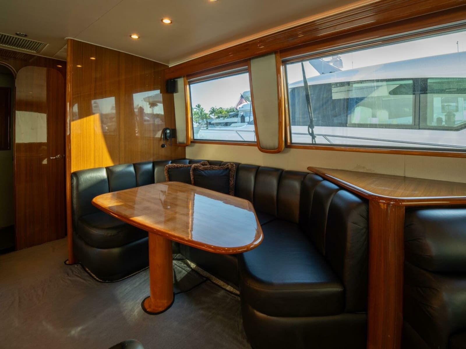 2005 Viking 74 Enclosed Bridge - Photo 13