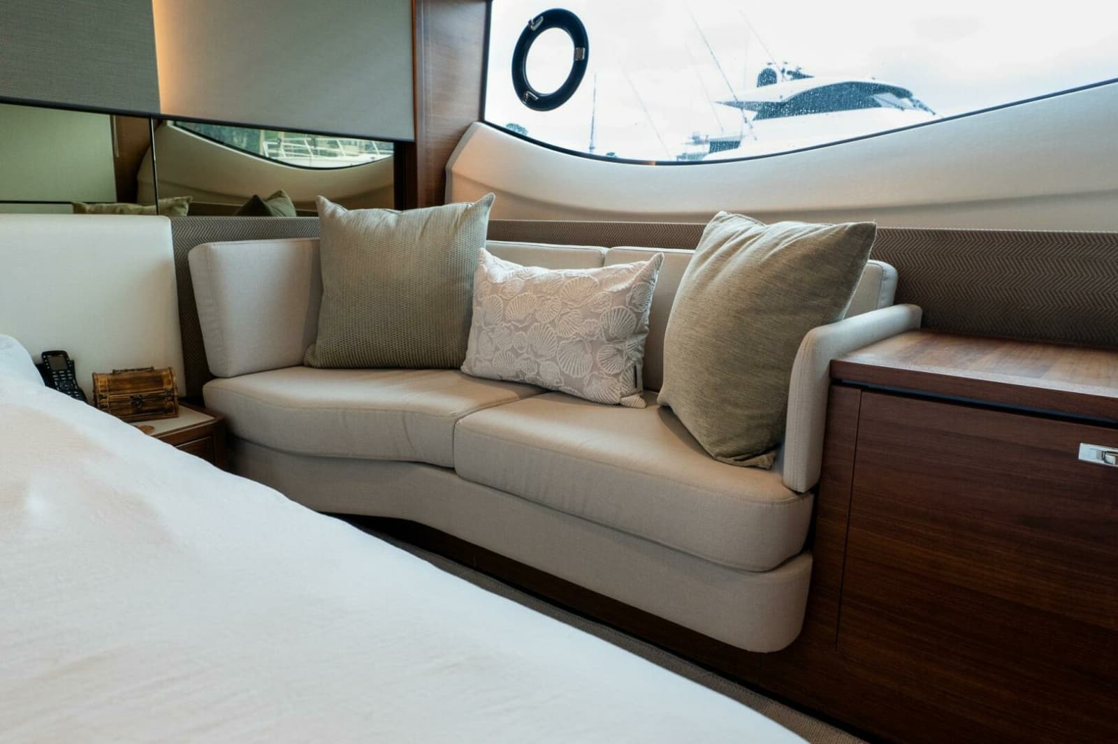 2021 Princess S62 - Photo 69