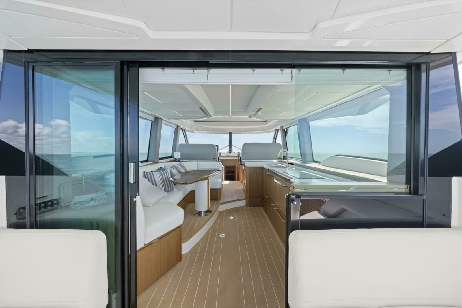 2023 Tiara Yachts EX 60 - Photo 37
