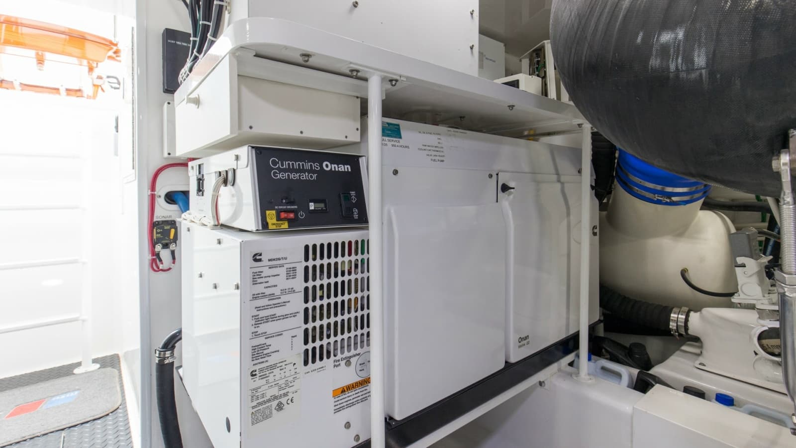 2020 Viking 68 Convertible - Photo 59