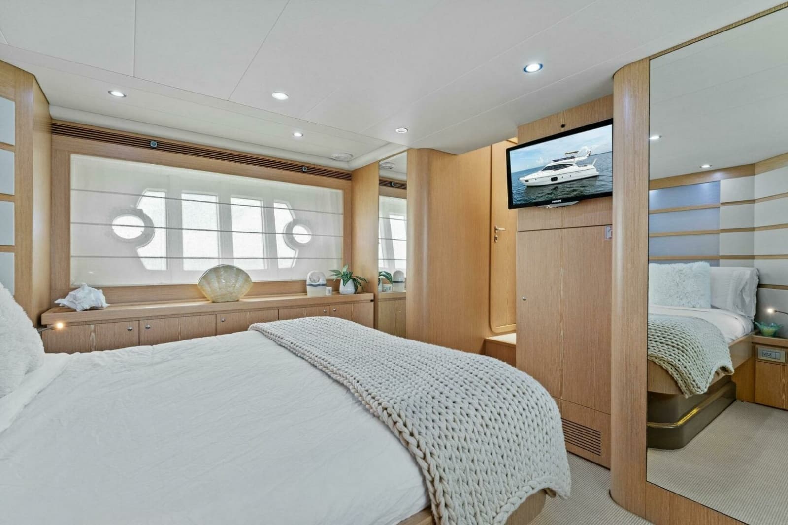 2013 Ferretti Yachts 620 - Photo 24