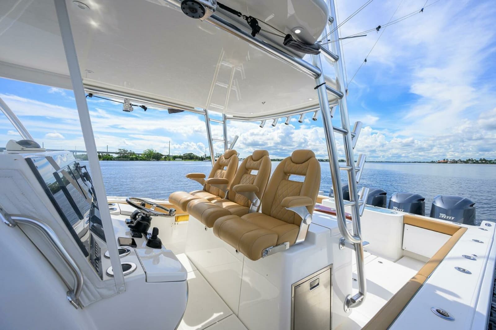 2018 Buddy Davis 42 Center Console - Photo 17