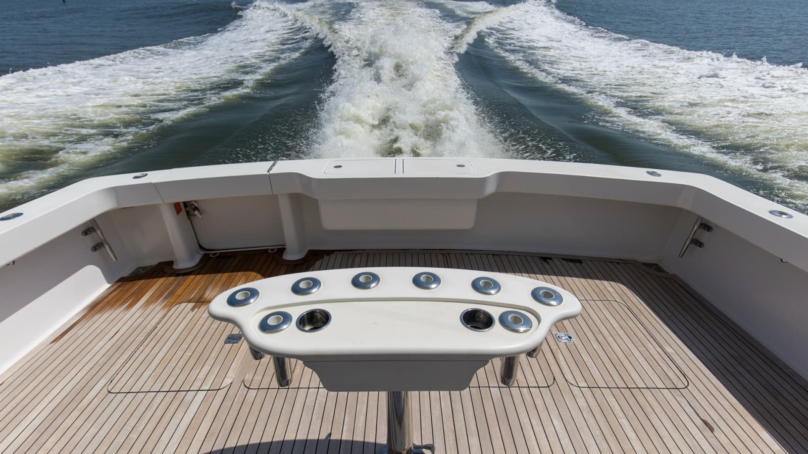 2005 Viking 61 Enclosed Bridge - Photo 44