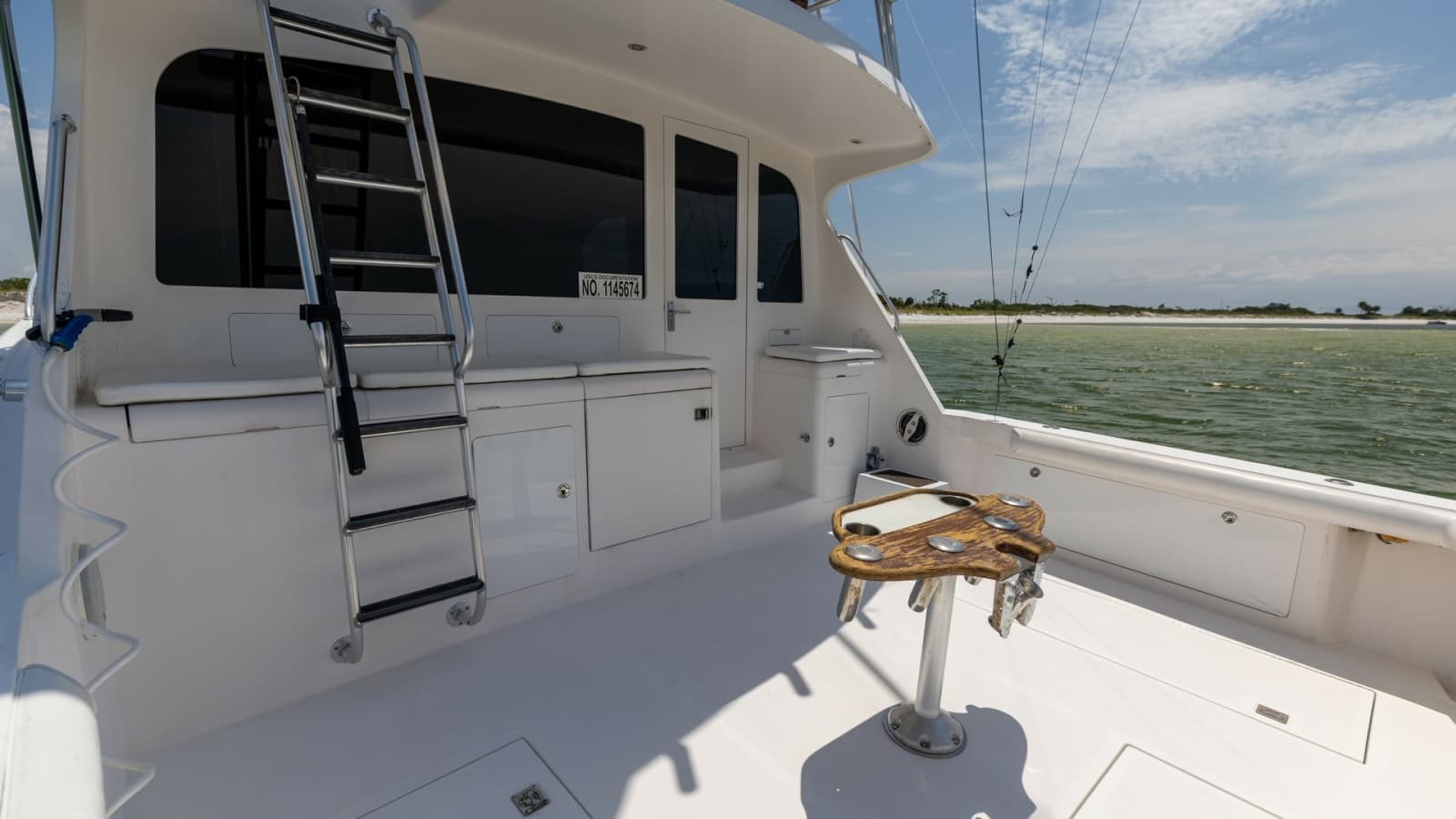2003 Cabo 43 Convertible - Photo 33