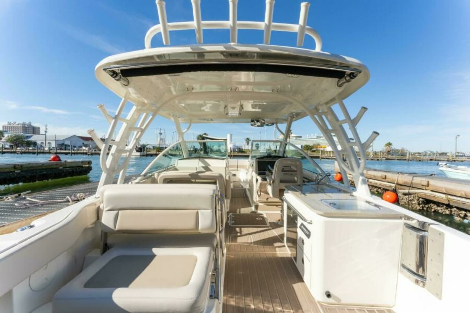 2017 Boston Whaler 320 Vantage - Photo 4